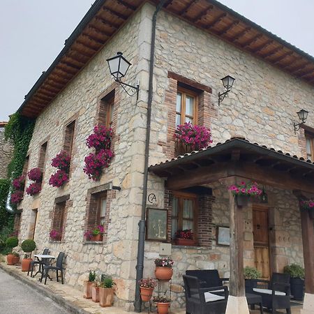 La Casona Del Jou Pension Ortiguero Buitenkant foto