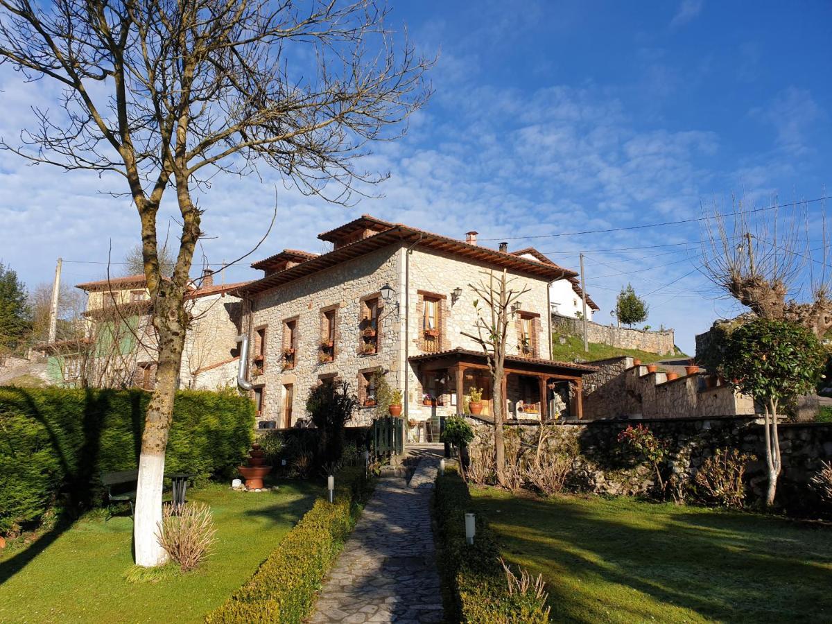 La Casona Del Jou Pension Ortiguero Buitenkant foto
